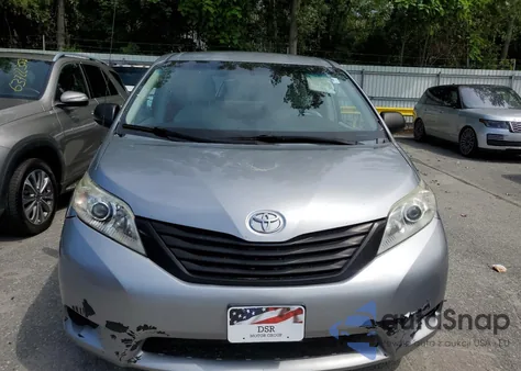2011 Toyota Sienna z USA, uszkodzony, nr VIN 5TDZK3DC6BS009468